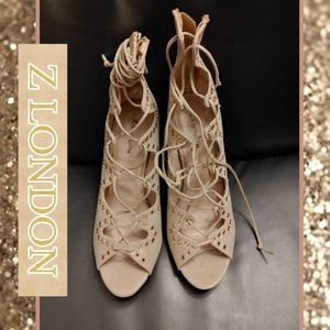 ✨✨Z London Wrap Around Sandals✨✨